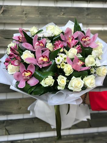 Букет цветов из: Розы и Хризантемы в Шенкурске