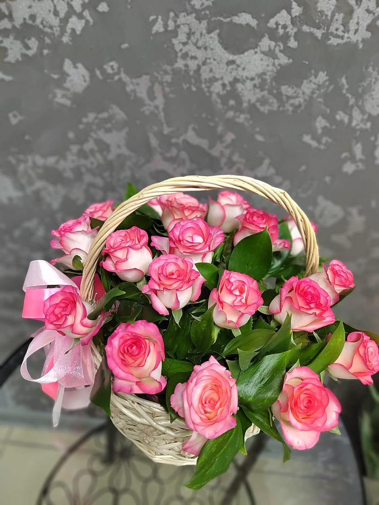 Цветочная композиция из Розы в корзине в Шенкурске