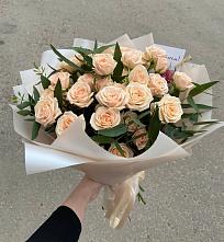 Букет Кремовые розы Латте в Шенкурске