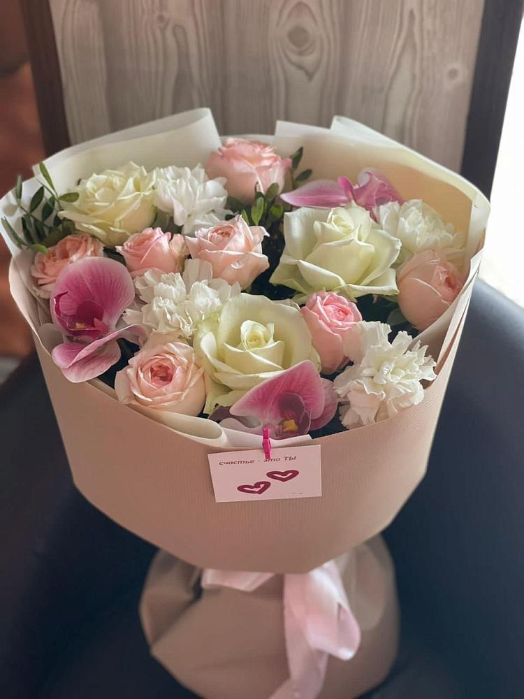 Букет цветов из: Орхидеи, Розы и Гвоздики в Шенкурске