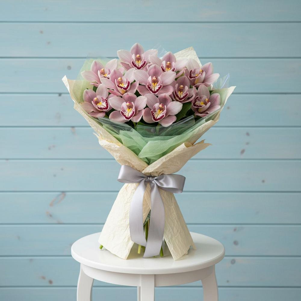 Букет цветов из: Орхидеи и Розы в Шенкурске