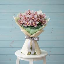 Букет цветов из:  Орхидеи и Розы в Шенкурске