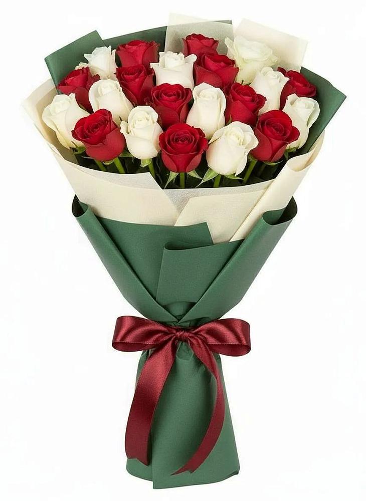 Букет Микс из красных и белых роз в Шенкурске