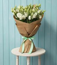 Букет цветов из:  Лизиантусы в Шенкурске