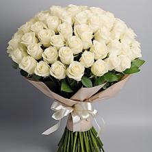 Букет 101 беля роза Белоснежка в Шенкурске