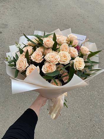 Букет Кремовые розы Латте в Шенкурске