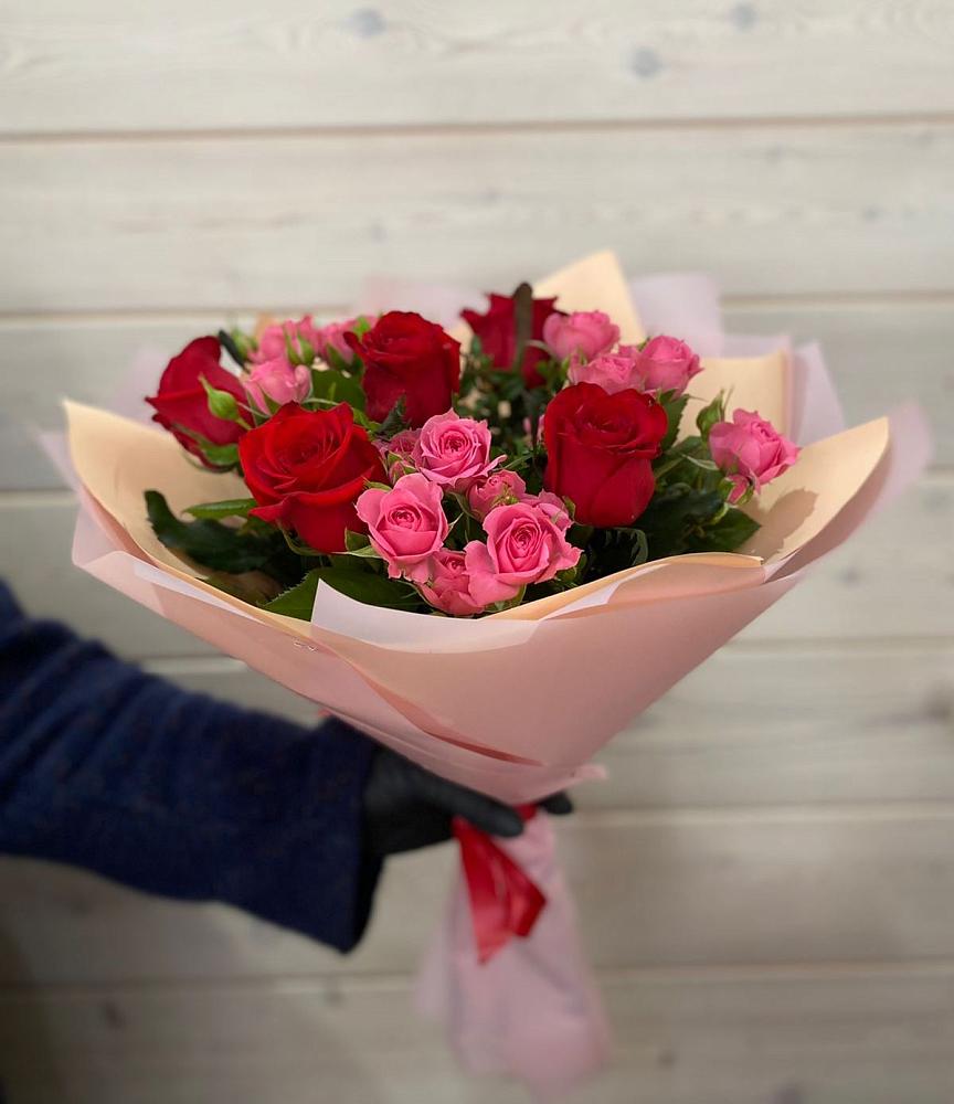 Букет цветов из: Розы в Шенкурске