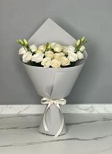 Букет цветов из:  Розы и Лизиантусы в Шенкурске